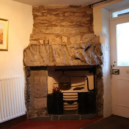 Rock - Log Burners And Jacuzzi Bath Nyaraló Lindale